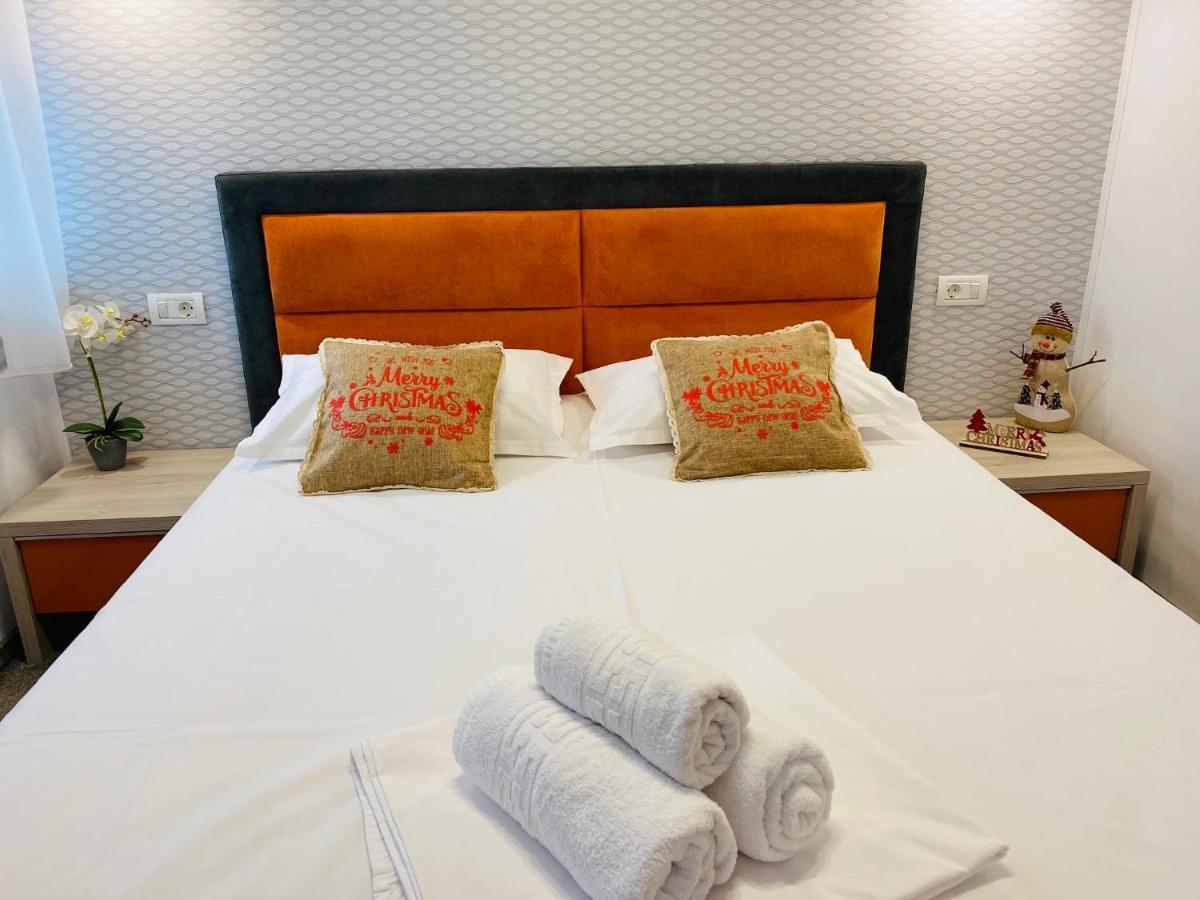 Orange House Constanta Apartment ภายนอก รูปภาพ