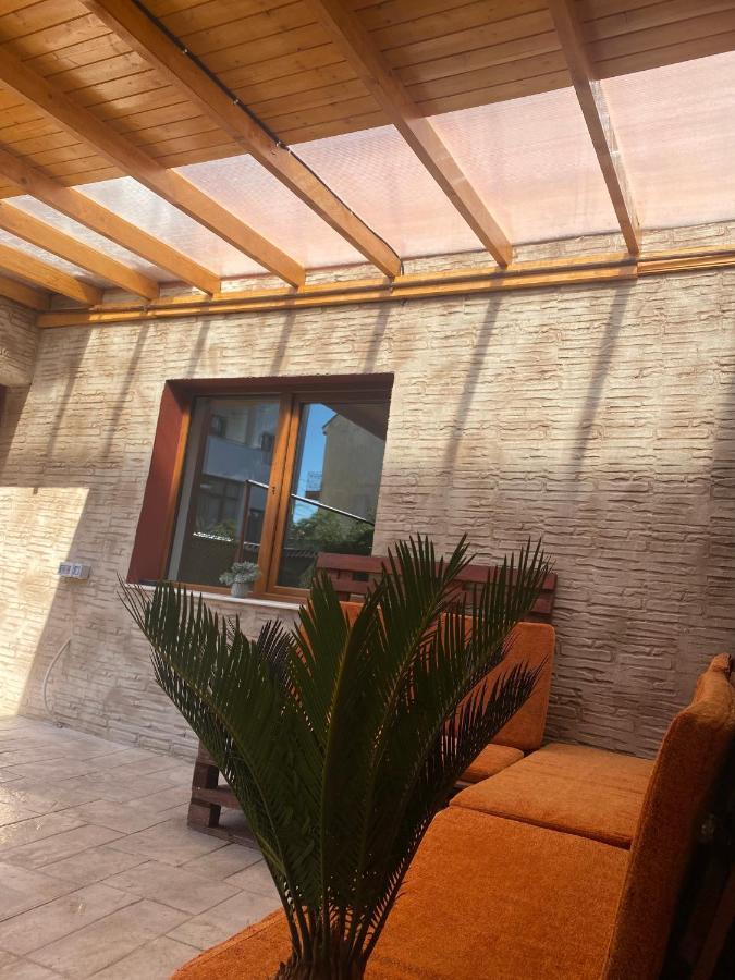 Orange House Constanta Apartment ภายนอก รูปภาพ