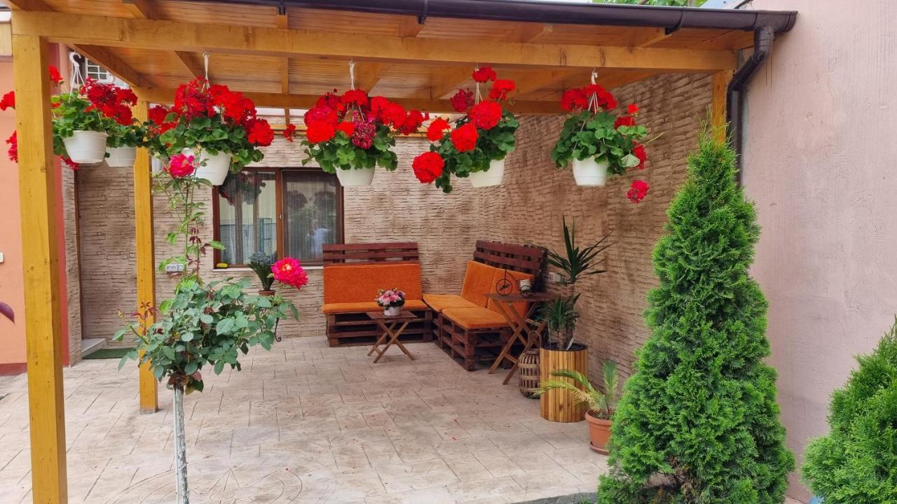 Orange House Constanta Apartment ภายนอก รูปภาพ