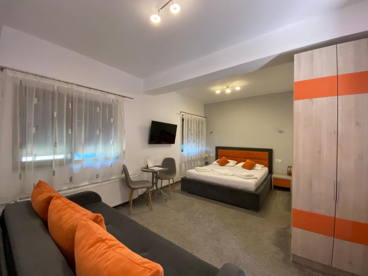 Orange House Constanta Apartment ภายนอก รูปภาพ