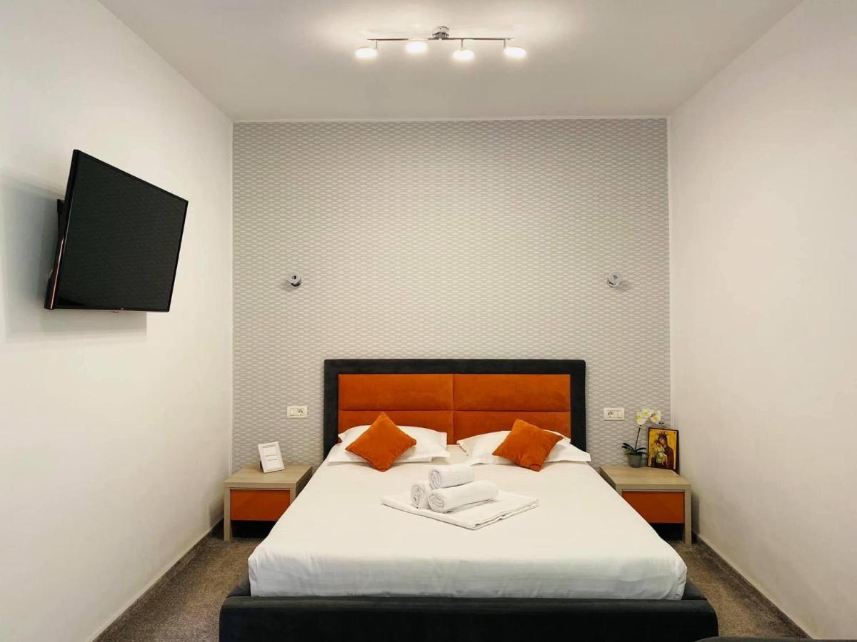 Orange House Constanta Apartment ภายนอก รูปภาพ