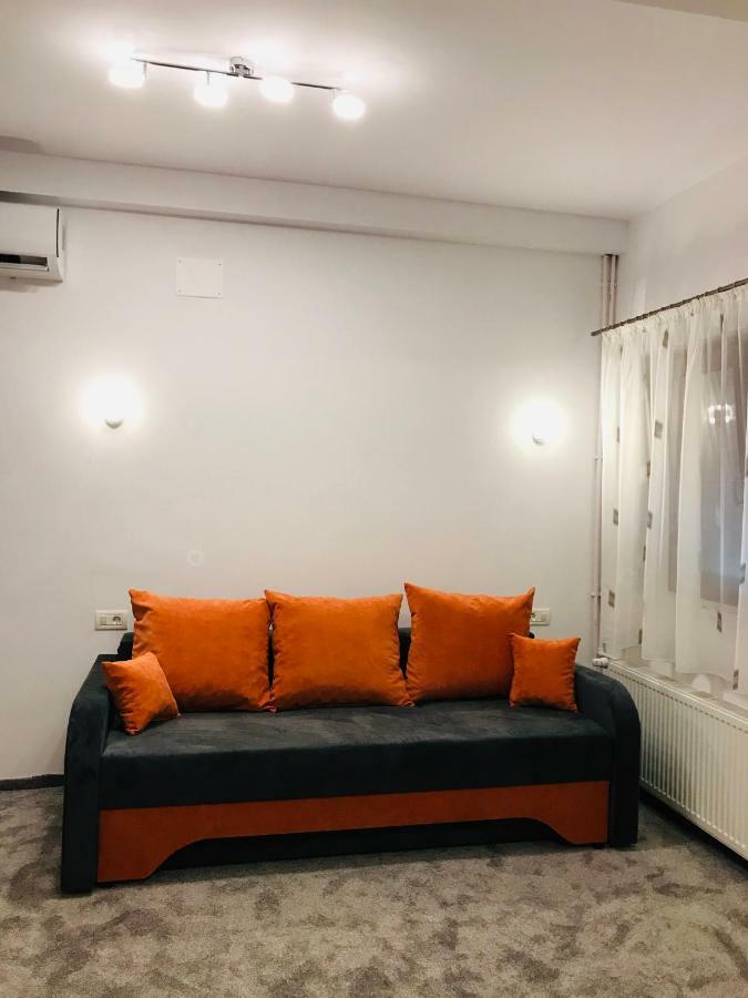 Orange House Constanta Apartment ภายนอก รูปภาพ