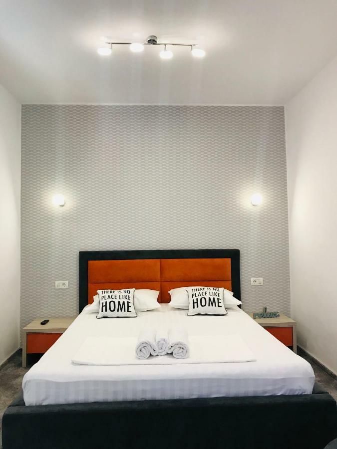 Orange House Constanta Apartment ภายนอก รูปภาพ