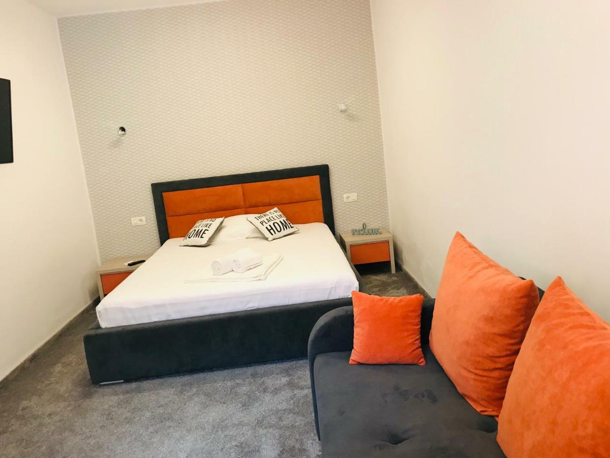Orange House Constanta Apartment ภายนอก รูปภาพ